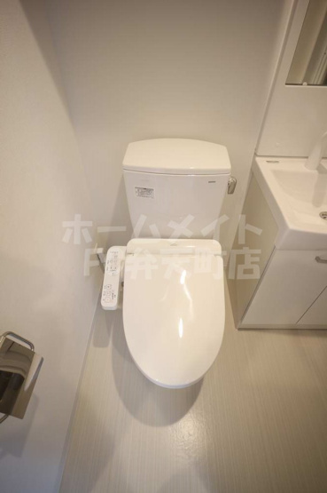 【トイレ】 | エグゼ大阪ドーム | コンパクトで使いやすいトイレです