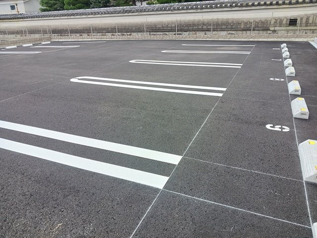 【駐車場】 | コンフォール園部 | 駐車場があるので、車を買う予定の方も安心です