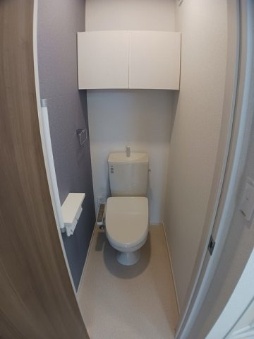 【トイレ】 | コンフォール園部 | シンプルで使いやすいトイレです