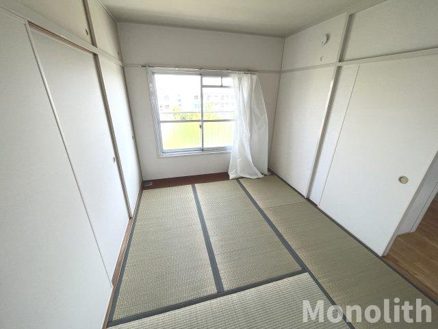 鶴山台36号棟の和室