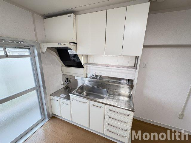 鶴山台36号棟のキッチン