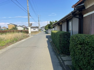 【前面道路含む現地写真】 | 群馬県太田市古戸町　550万　土地