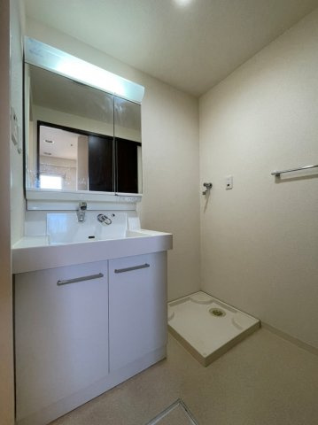 【洗面所】 | BRAVI上本町 | 同マンション別部屋　参考写真
