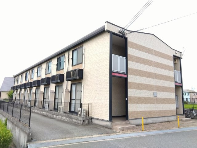 レオパレスハピネス１８の外観
