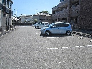 レオパレスＡＣＣＥＮＤＯのその他|駐車場完備