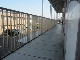 レオパレスシャルマンの玄関