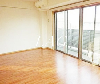 【居間・リビング】 | プリムヴェール | 洋室のお部屋です。