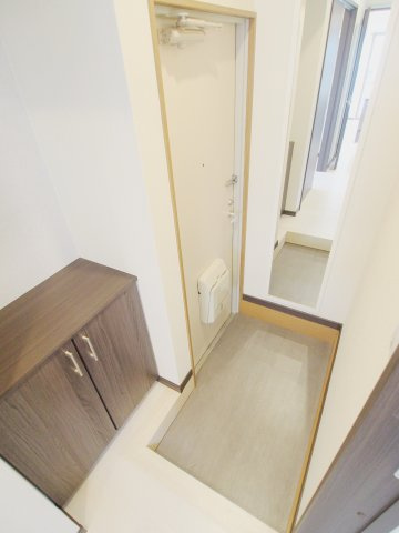 安芸郡府中町大通２丁目の賃貸マンションの玄関