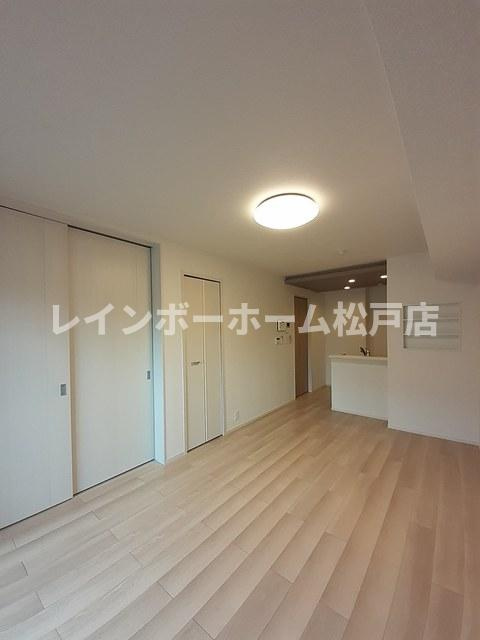 【非対面対応】接客・申込・契約オンライン！LINE×相談可！の居間・リビング