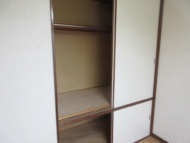 ロイヤルハイツ23の収納