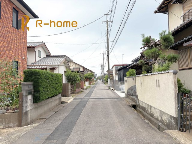 牛久市田宮町1期　新築戸建て　1号棟の前面道路含む現地写真|『今から見たい！』大歓迎です♪
お気軽にＲ－ｈomeまでお問い合わせください。