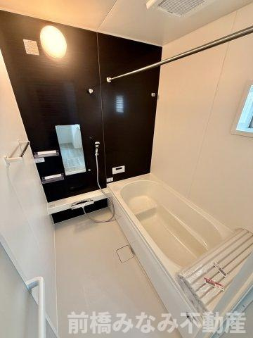 【新築】前橋市北代田町1期　１号棟(全３棟)　アーバンスタイル　新築建売分譲の浴室|日々の疲れを癒すお風呂付です