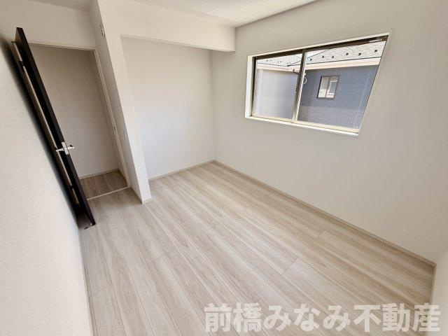 【新築】前橋市北代田町1期　１号棟(全３棟)　アーバンスタイル　新築建売分譲の洋室|使い勝手のいい洋室です
