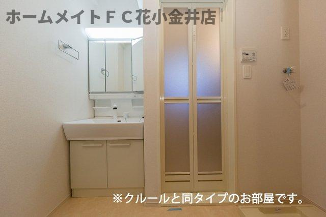 【洗面所】 | フィオーレ　エム | スペースが確保できる洗面所です