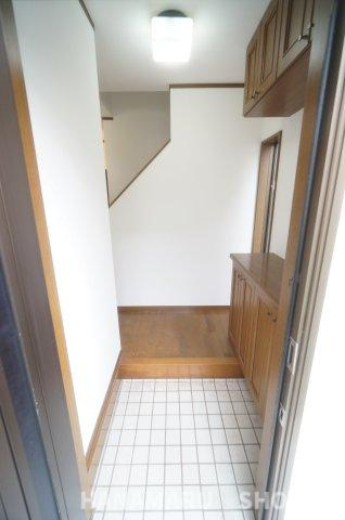 中古　千葉市若葉区若松町の玄関|＊当日ご案内可＊ご希望の物件まとめてご案内！弊社が掲載していない物件でもOK♪お気軽にご相談ください ♪お電話でのお問合わせがスムーズ♪