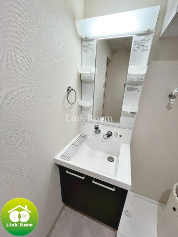 b'CASA北砂の洗面所
