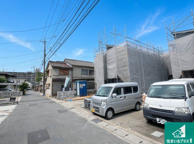 京都市伏見区向島庚申町　第1期　新築一戸建ての前面道路含む現地写真|周辺は落ち着いた街並みの住宅地！子育てがしやすい住環境です！まだ未完成ですが、現地でしかわからない事もございます。是非一度ご覧ください。
