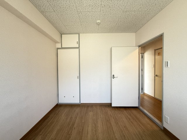 【寝室】 | エステート関目