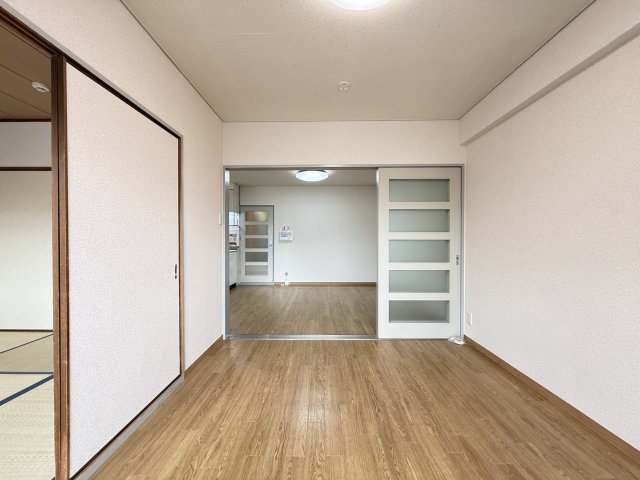 【洋室】 | エステート関目