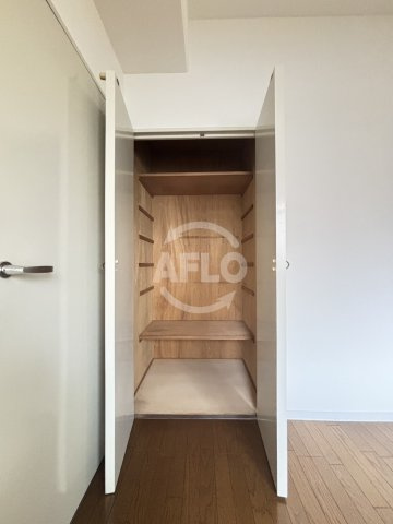 アーデンコート西長堀の収納|アーデンコート西長堀　クローゼット