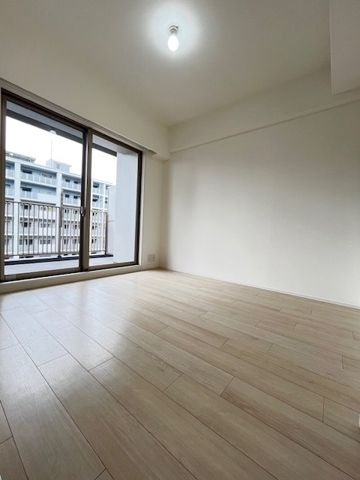 レジディア南千住の洋室
