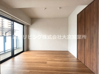 【洋室】 | ヴァースクレイシアIDZ大宮 | ※AIによる残置物除去加工です。実際の設備と異なる場合があります。