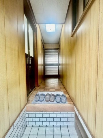 甲子園口5丁目の玄関|すっきりコンパクトな玄関
