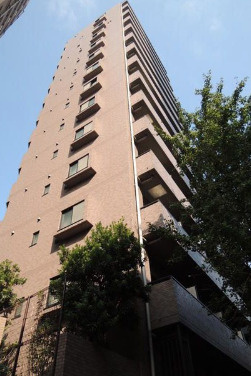 日神パレステージ三軒茶屋第２の外観