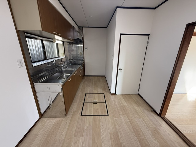 越谷市弥栄町１丁目の一戸建てのキッチン