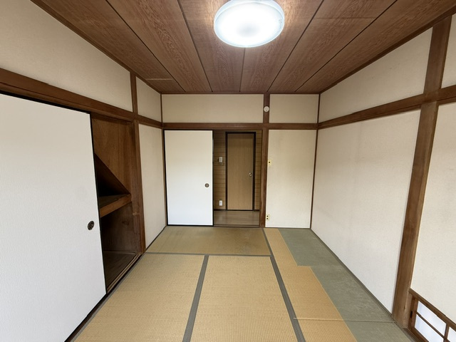 越谷市弥栄町１丁目の一戸建ての和室