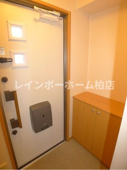 仲介手数料（賃料の1.10ヵ月）の50％OFF対象物件！の玄関|シューズボックスがあります