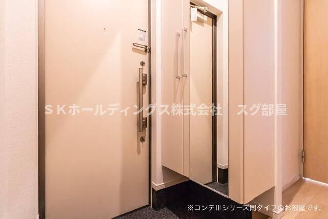 ポルトキアーロの玄関