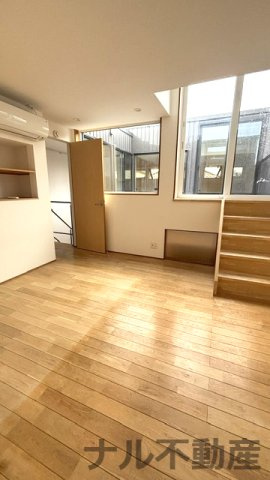 豊中市千里園3丁目　貸家の洋室|ゆったりした洋室です