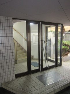 【エントランス】