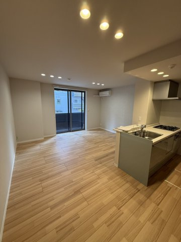 ベンディシオン市川の居間・リビング