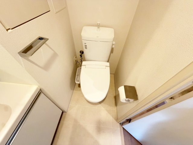 コンフォリア江坂のトイレ