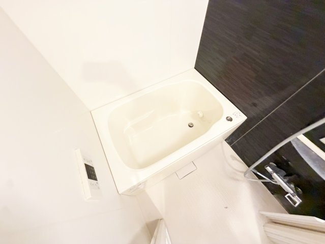 コンフォリア江坂の浴室