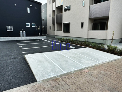 【駐車場】 | T annex