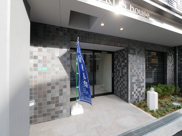 RLis house大阪ベイサイドシティのエントランス