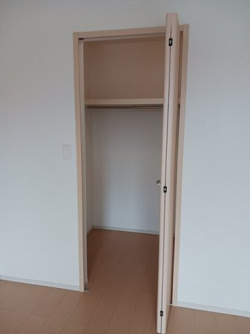 キャトル　セゾンの収納