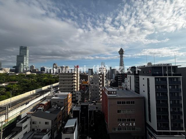 ファステート難波ラグジュの展望