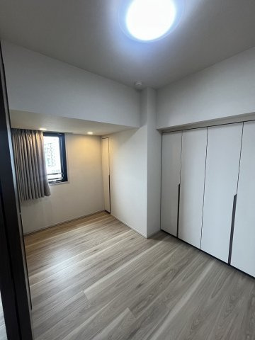 ウエリス新宿早稲田の森の洋室