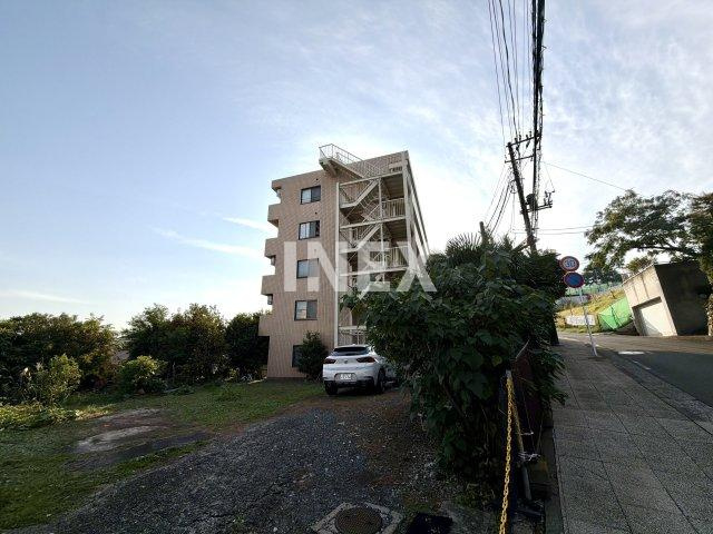 横浜市中区柏葉の賃貸マンションの駐車場