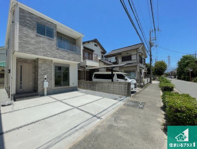 5日(土)6日(日)現地ご見学可能！　宝塚市安倉中　限定1邸の前面道路含む現地写真|周辺は閑静な住宅街！前面道路広々で車の出し入れも便利です。駐車が苦手な方でも安心して車庫入れできます！
