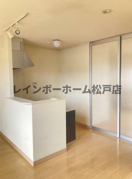 流山市向小金２丁目のアパートの内装