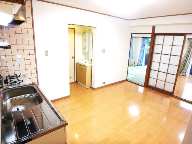 HAKUSAN HEIGHTSの居間・リビング