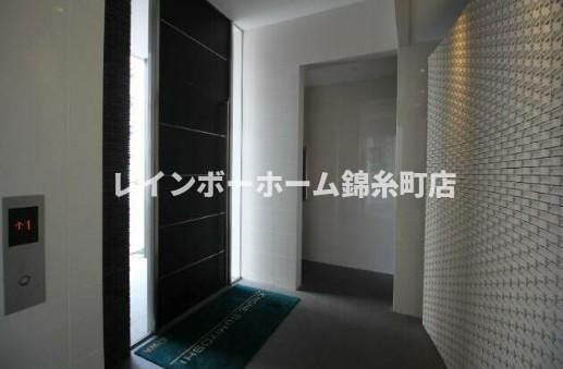 江東区猿江１丁目の賃貸マンションのエントランス