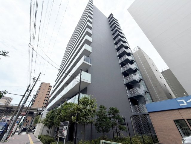 コンフォリア江坂の外観