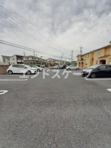 サウスウインド　Ⅱの駐車場|高崎、前橋のお部屋探しはエンドスケープまで！お客様の理想お聞かせ下さい♪