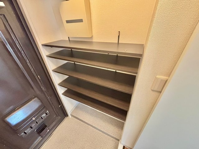 ハッピーコート駅南大路の収納